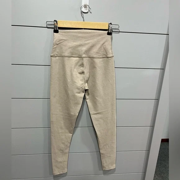 Beyond Yoga size small leggings - Picture 4 of 4
